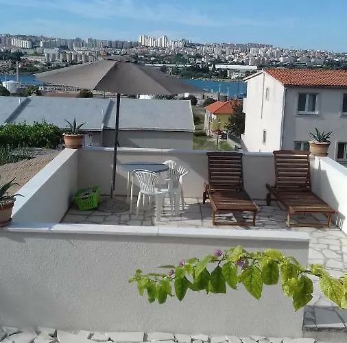 Stone Apartment Split