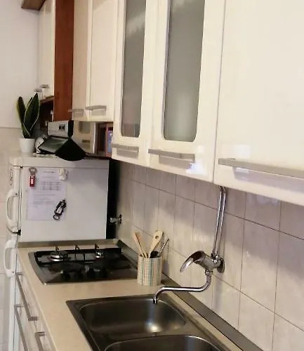 Apartment Stone Split